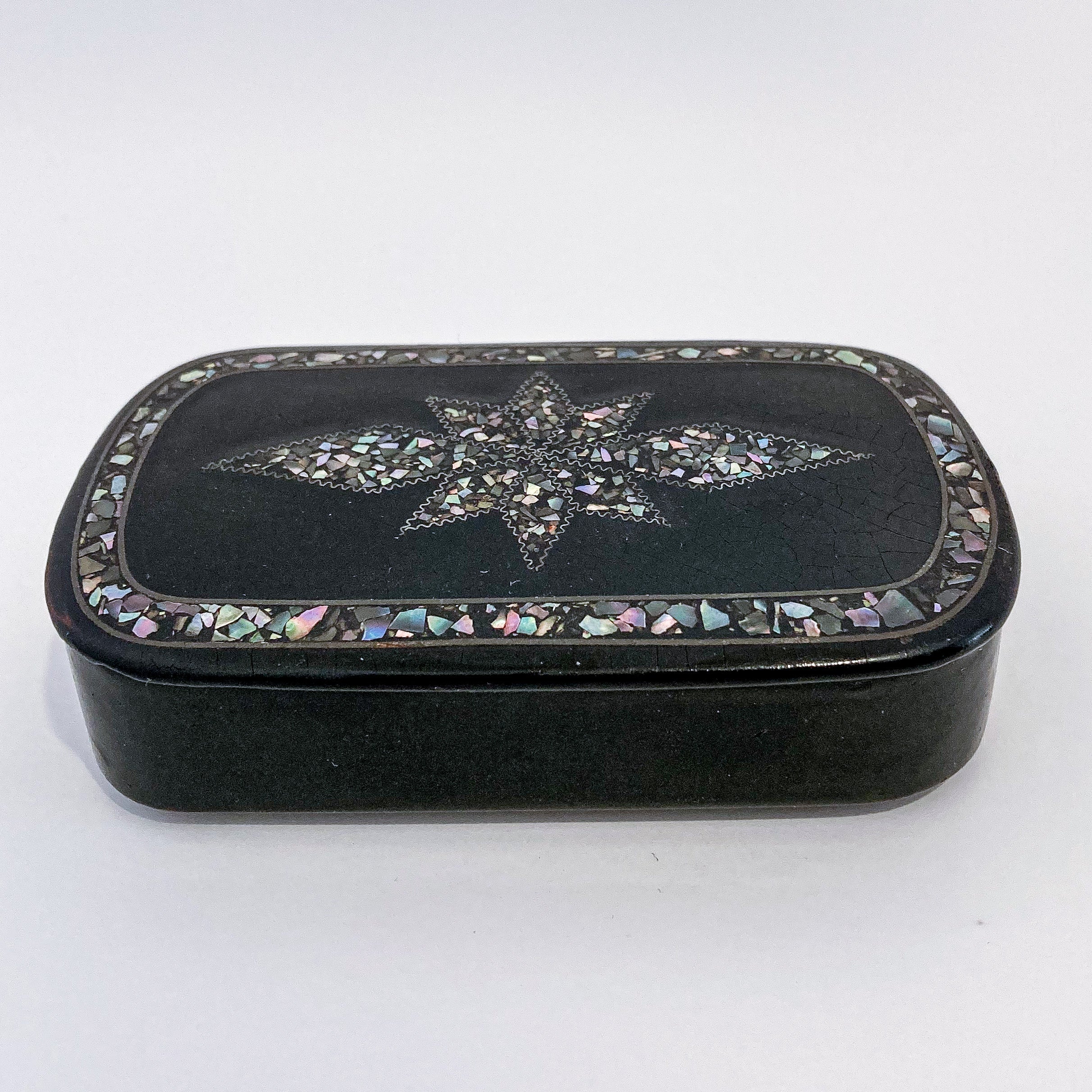 19th Century Antique Abalone Shell Inlay Papier-Mache English Trinket Box - Image 10