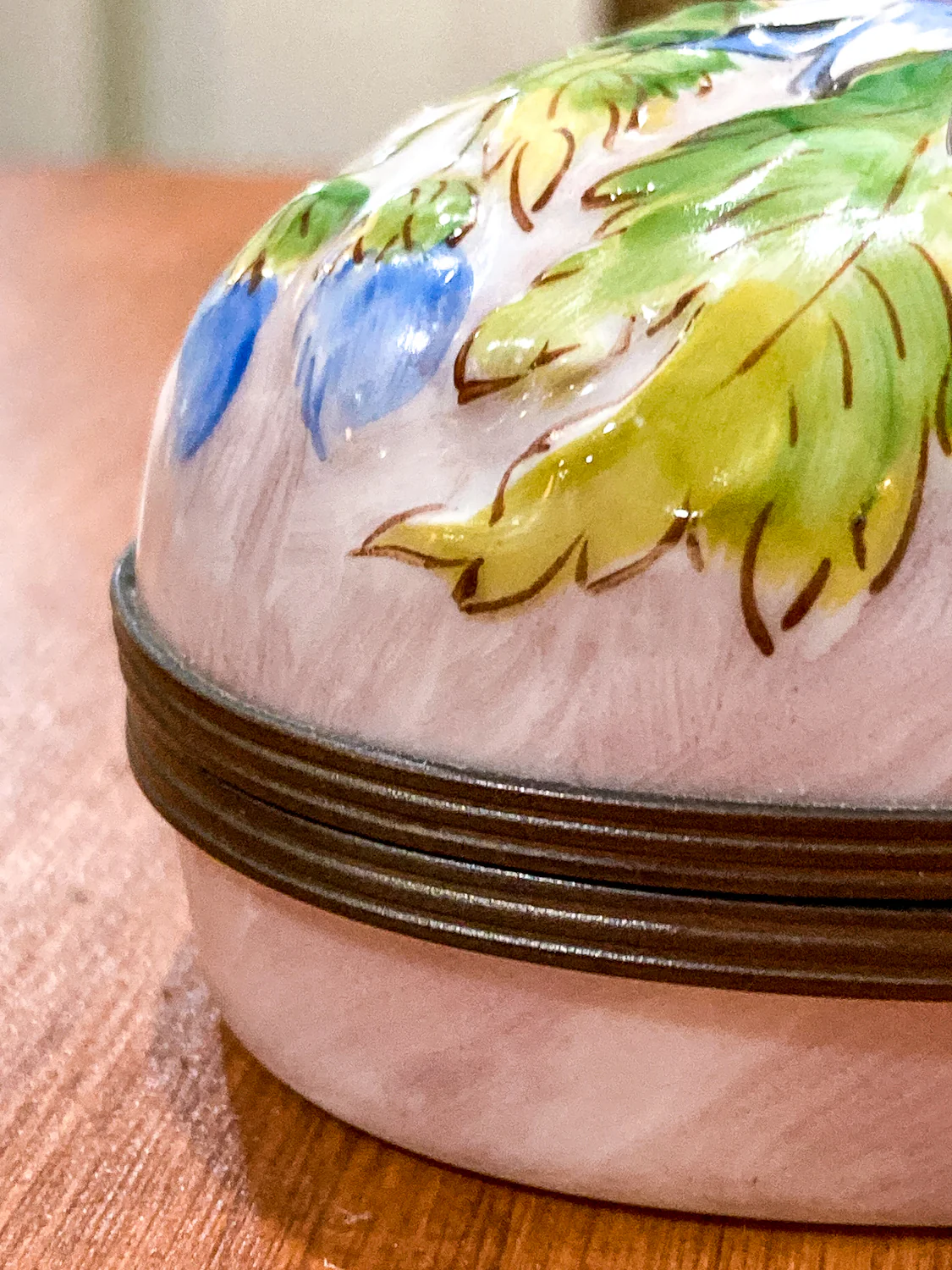 Limoges France Floral Beetle Pink Glass Style Oval Porcelain Pillbox - Image 12