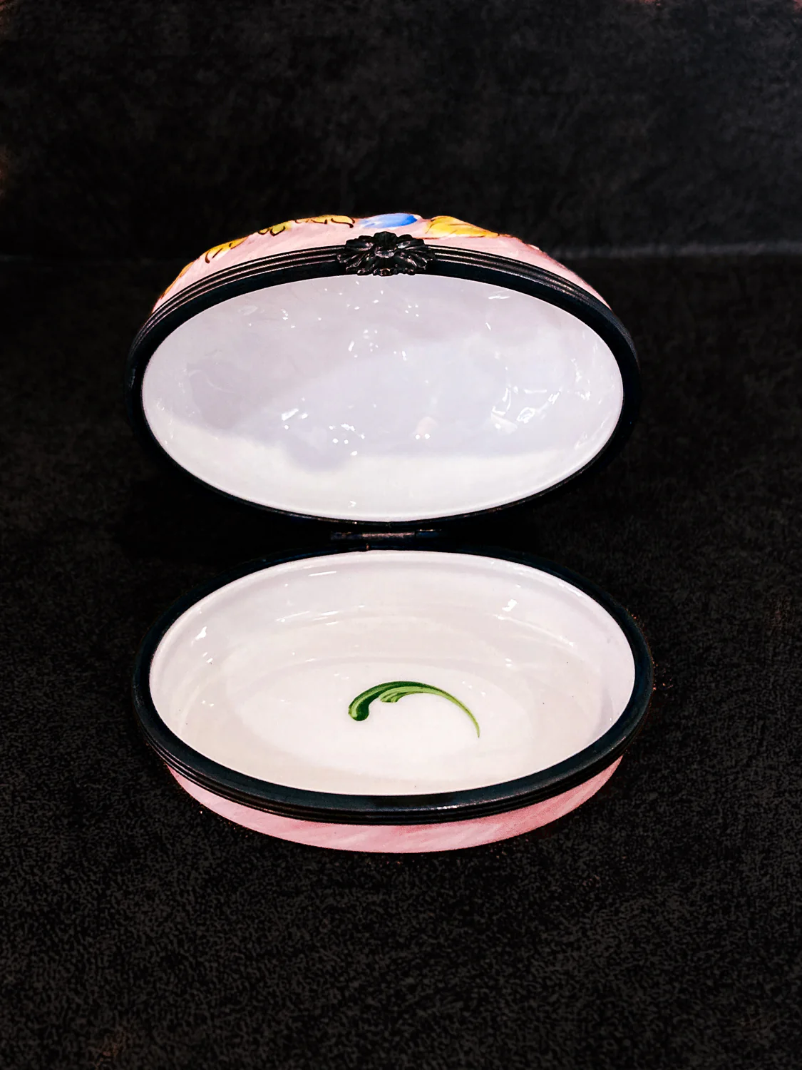 Limoges France Floral Beetle Pink Glass Style Oval Porcelain Pillbox - Image 27