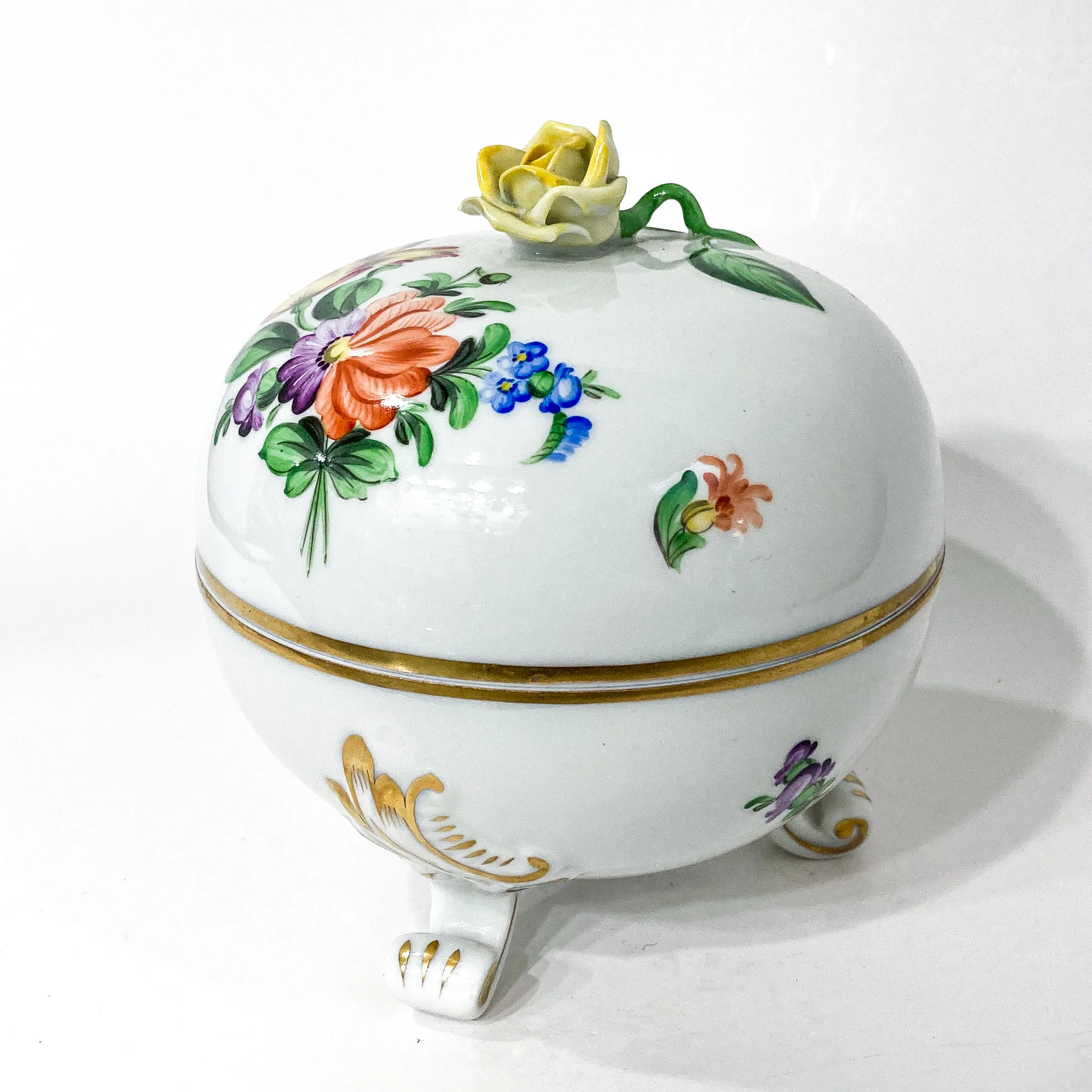20th Century Herend Hungary Hand Painted Porcelain Yellow Rose Trinket Box - Image 18