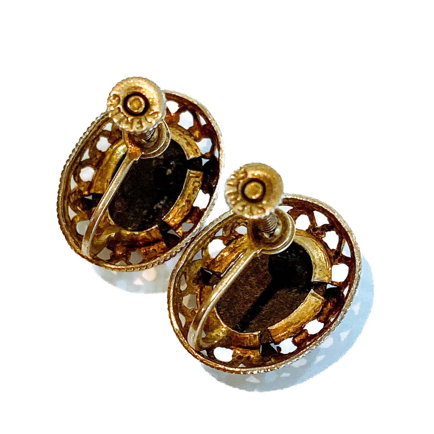 Vintage Black Cameo Filigree Gold-tone Sterling Silver Screwback Earrings - Image 10